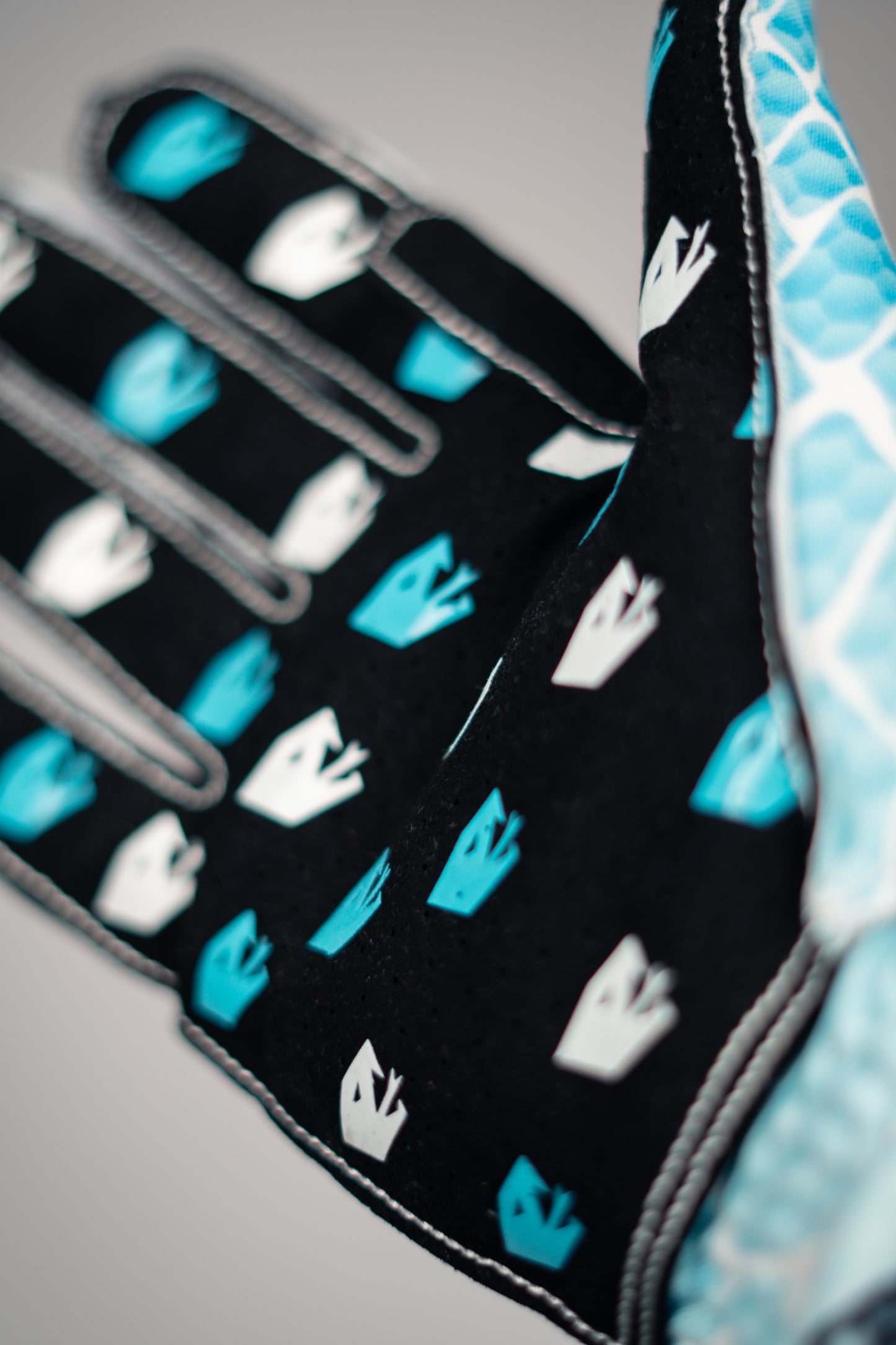 [PRE-ORDER] V2 "Ice Serpent" High Performance Sim Racing Gloves